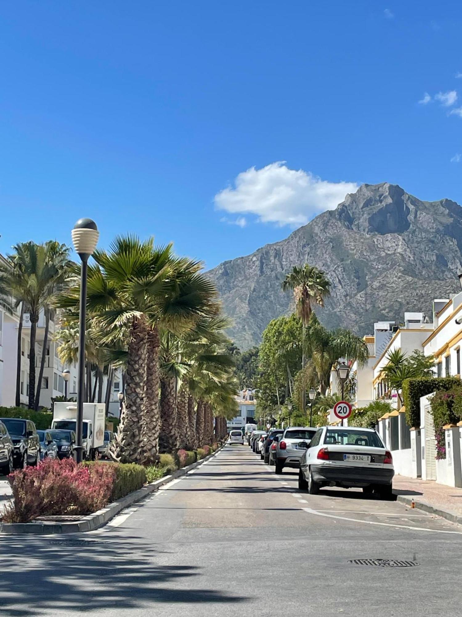 Сozy 2 Bedroom Apartment In Best Area Of Marbella Zewnętrze zdjęcie